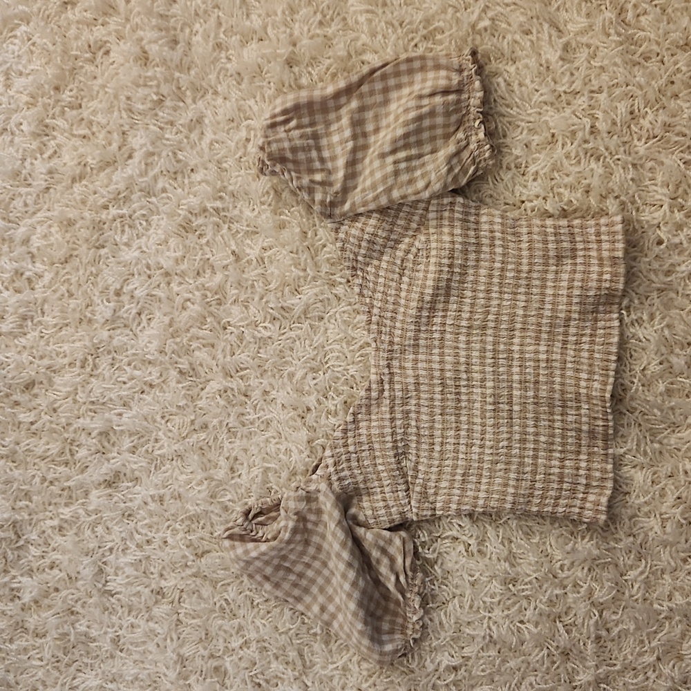 Abercrombie and Fitch, square neck puff sleeve Top,  tan check